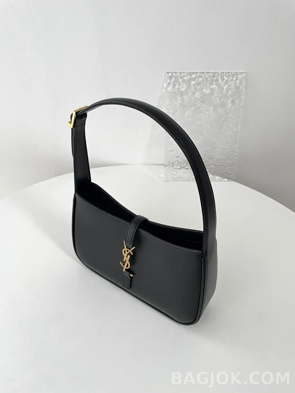 생로랑 Saint Laurent LE 5À7 호보 숄더백 스무스 레더 상세 이미지