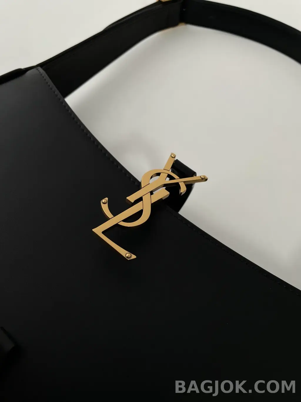생로랑 Saint Laurent LE 5À7 호보 숄더백 스무스 레더 상세 이미지