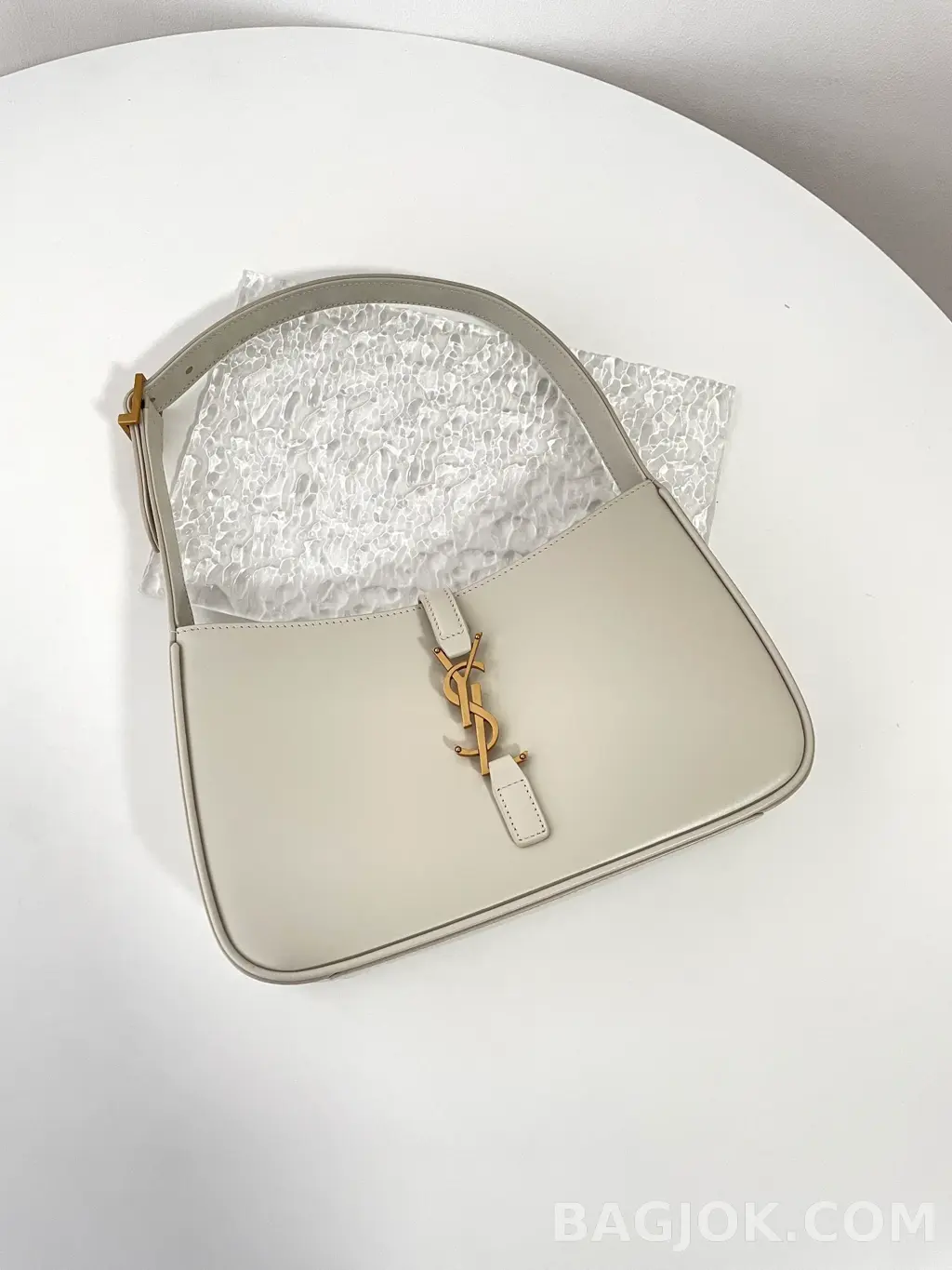 생로랑 Saint Laurent LE 5À7 호보 숄더백 스무스 레더 상세 이미지