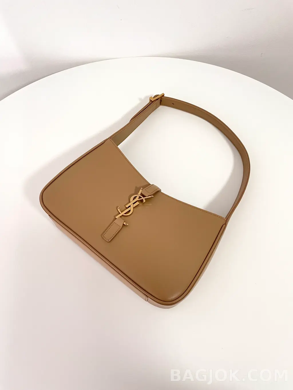 생로랑 Saint Laurent LE 5À7 호보 숄더백 스무스 레더 상세 이미지