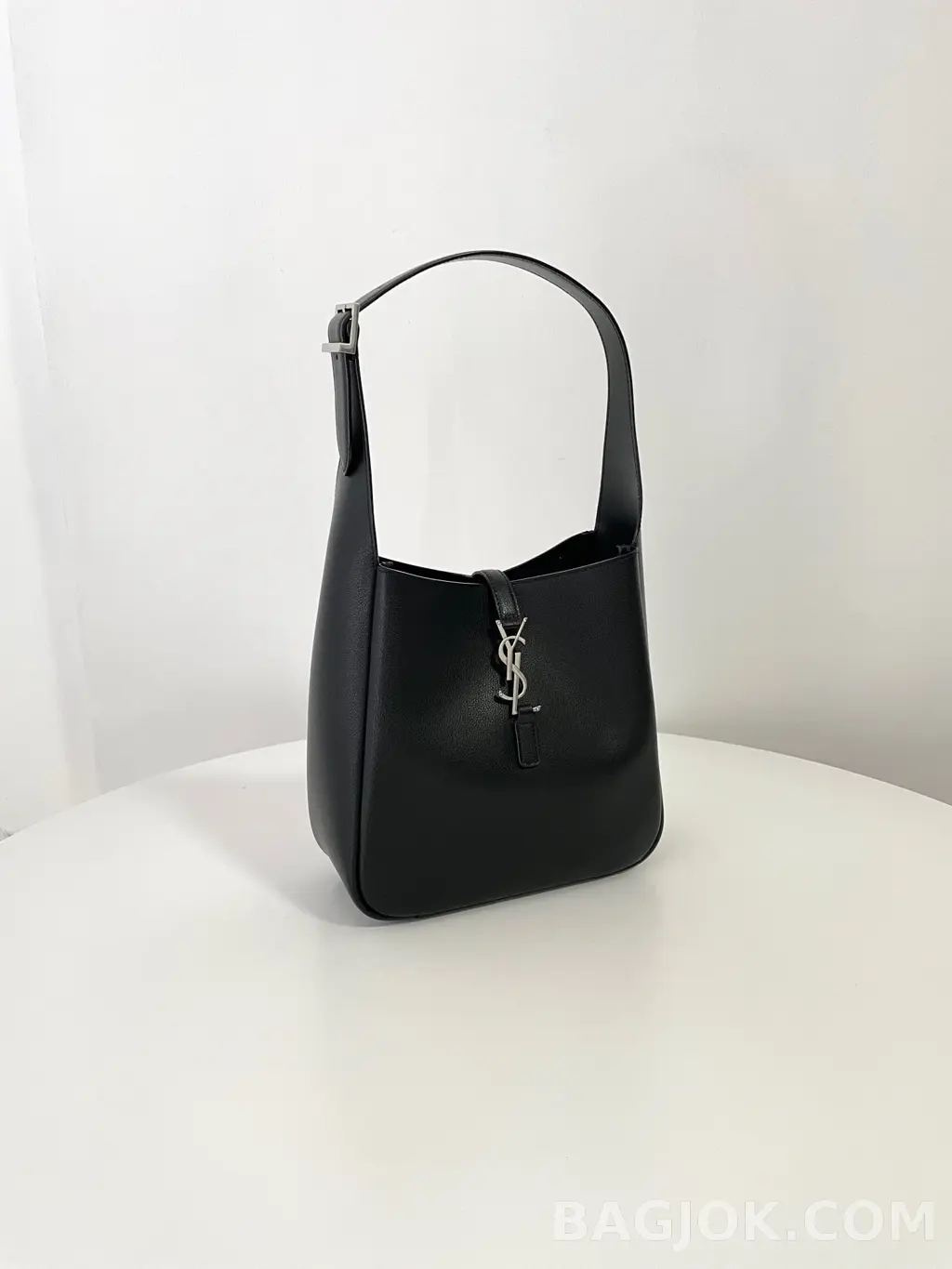 생로랑 Saint Laurent LE 5À7 호보 스몰 상세 이미지
