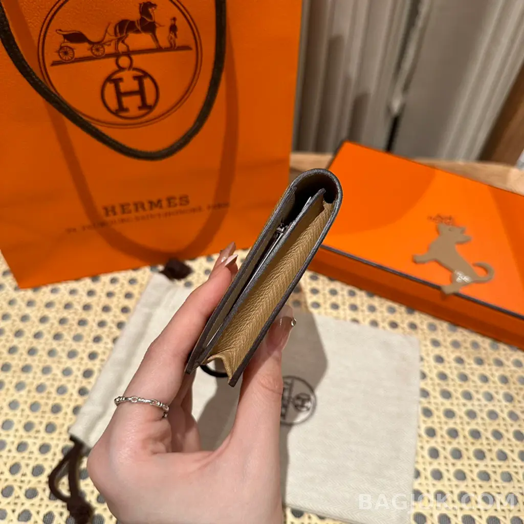 에르메스 Hermes 베안 장지갑 앱송 상세 이미지