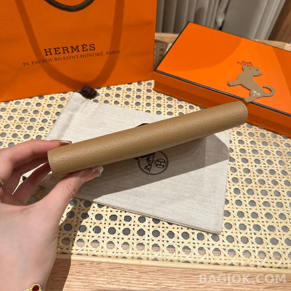 에르메스 Hermes 베안 장지갑 앱송 상세 이미지