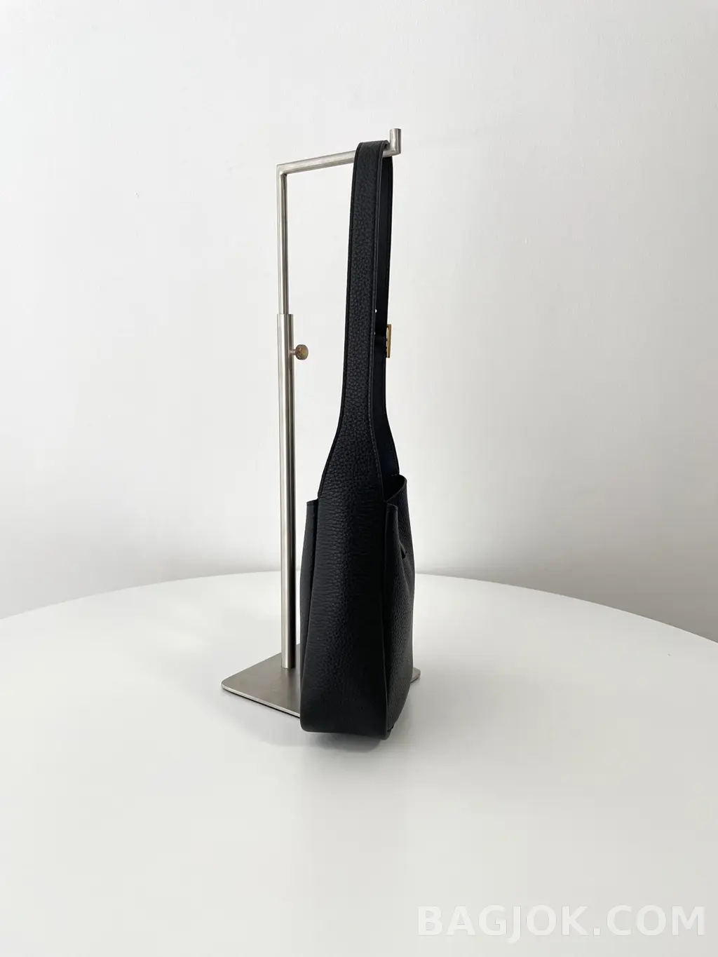 생로랑 Saint Laurent LE 5À7 서플 베이비 그레인 레더 상세 이미지