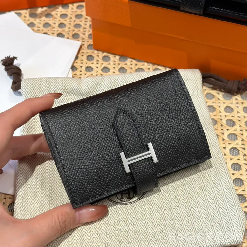 에르메스 Hermes 베안 카드 지갑 앱송 은장 상세 이미지