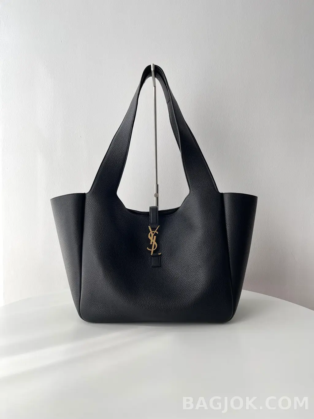 생로랑 Saint Laurent LE 5À7 BEA 토트백 그레인 레더 상세 이미지