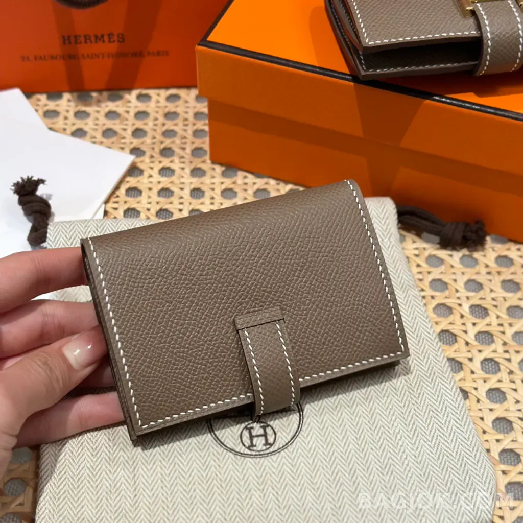 에르메스 Hermes 베안 카드 지갑 앱송 은장 상세 이미지
