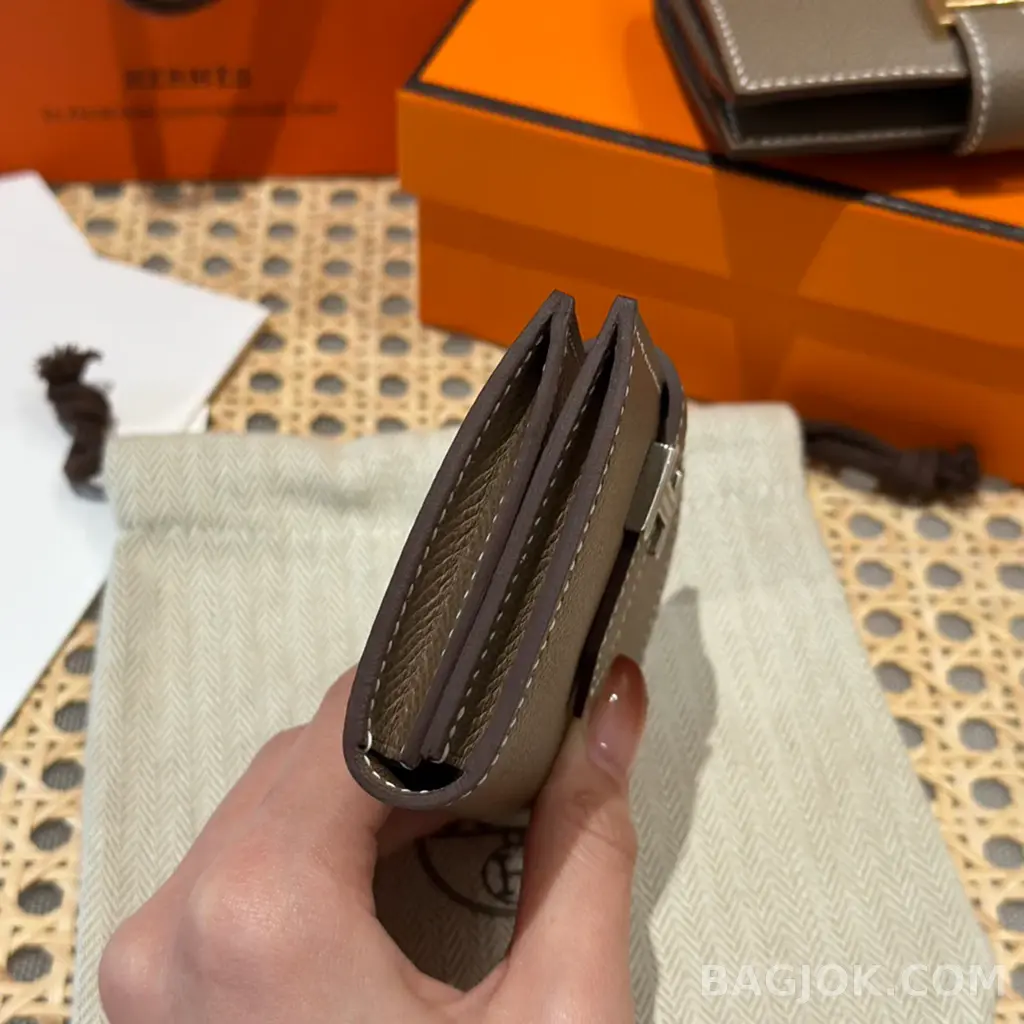 에르메스 Hermes 베안 카드 지갑 앱송 은장 상세 이미지