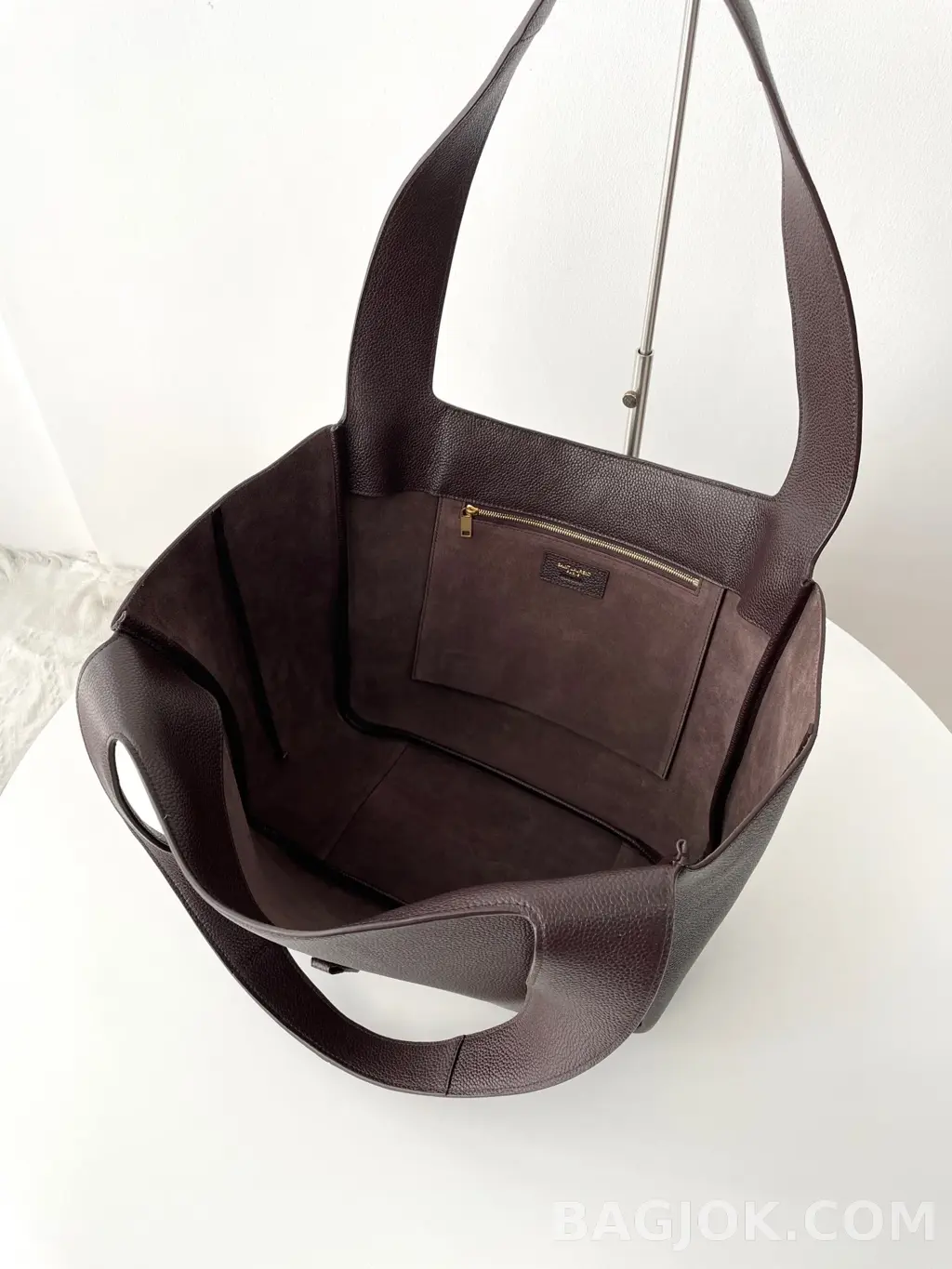 생로랑 Saint Laurent LE 5À7 BEA 토트백 그레인 레더 상세 이미지