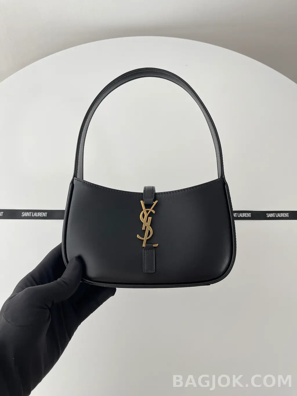 생로랑 Saint Laurent LE 5À7 호보 숄더백 스무스 레더 미니 상세 이미지