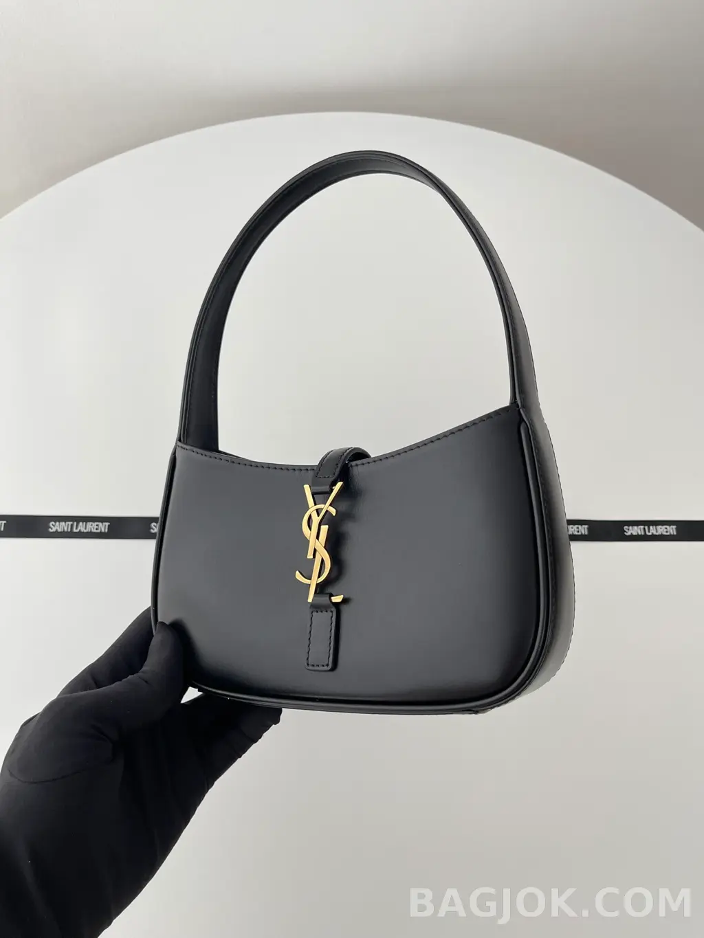 생로랑 Saint Laurent LE 5À7 호보 숄더백 스무스 레더 미니 상세 이미지