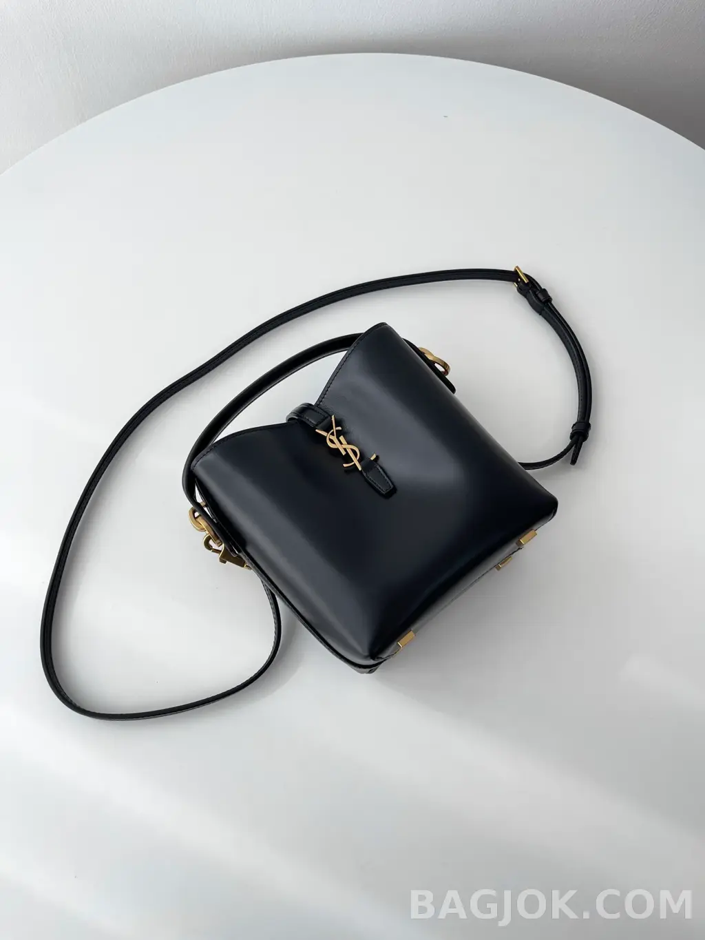 생로랑 Saint Laurent LE 37 버킷백 미니 상세 이미지
