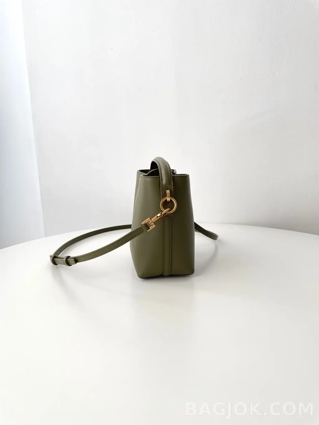 생로랑 Saint Laurent LE 37 버킷백 미니 상세 이미지