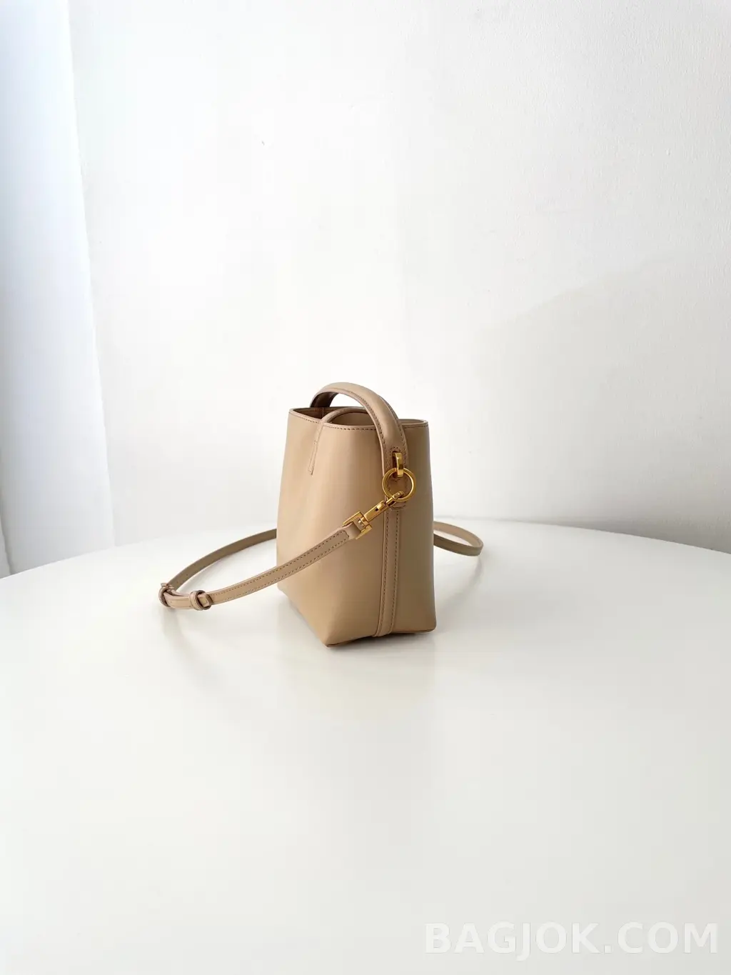 생로랑 Saint Laurent LE 37 버킷백 미니 상세 이미지