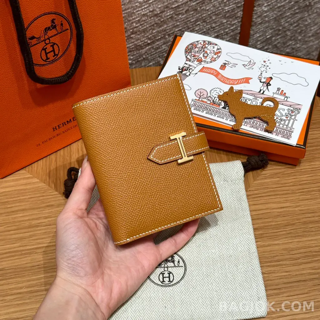 에르메스 Hermes 베안 컴팩트 지갑 앱송 금장 상세 이미지