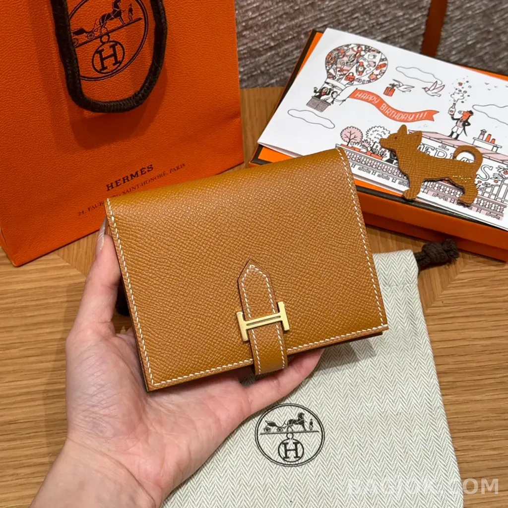 에르메스 Hermes 베안 컴팩트 지갑 앱송 금장 상세 이미지