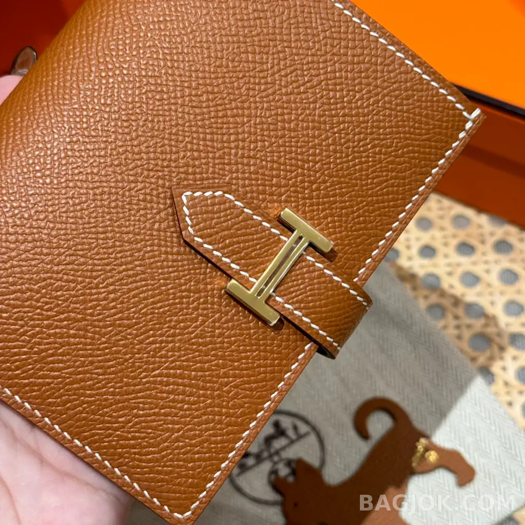 에르메스 Hermes 베안 컴팩트 지갑 앱송 금장 상세 이미지