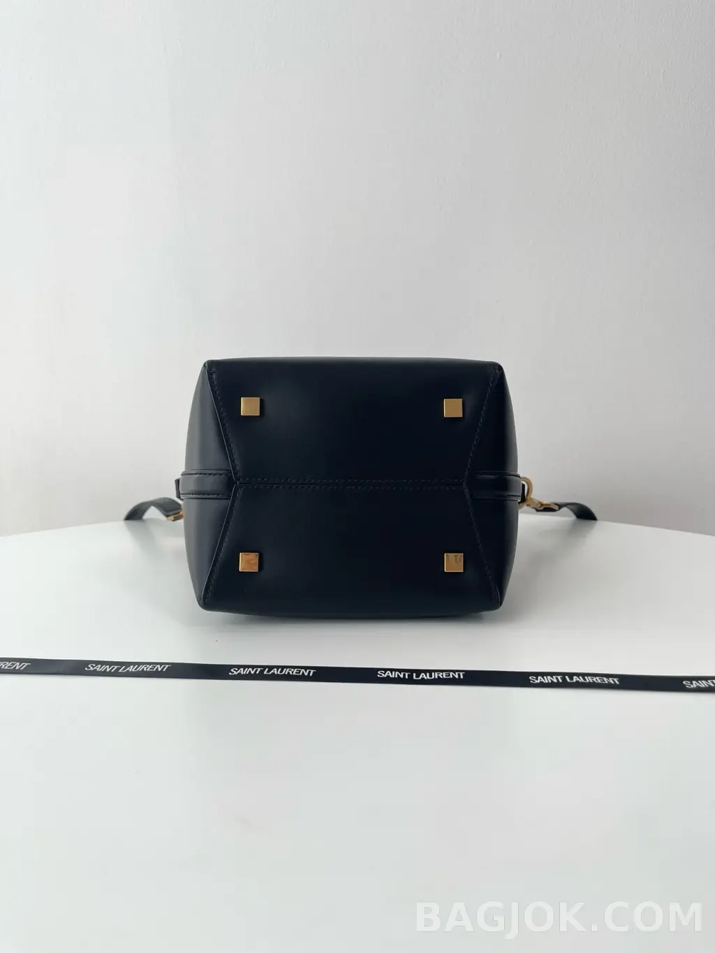 생로랑 Saint Laurent LE 37 버킷백 스몰 상세 이미지