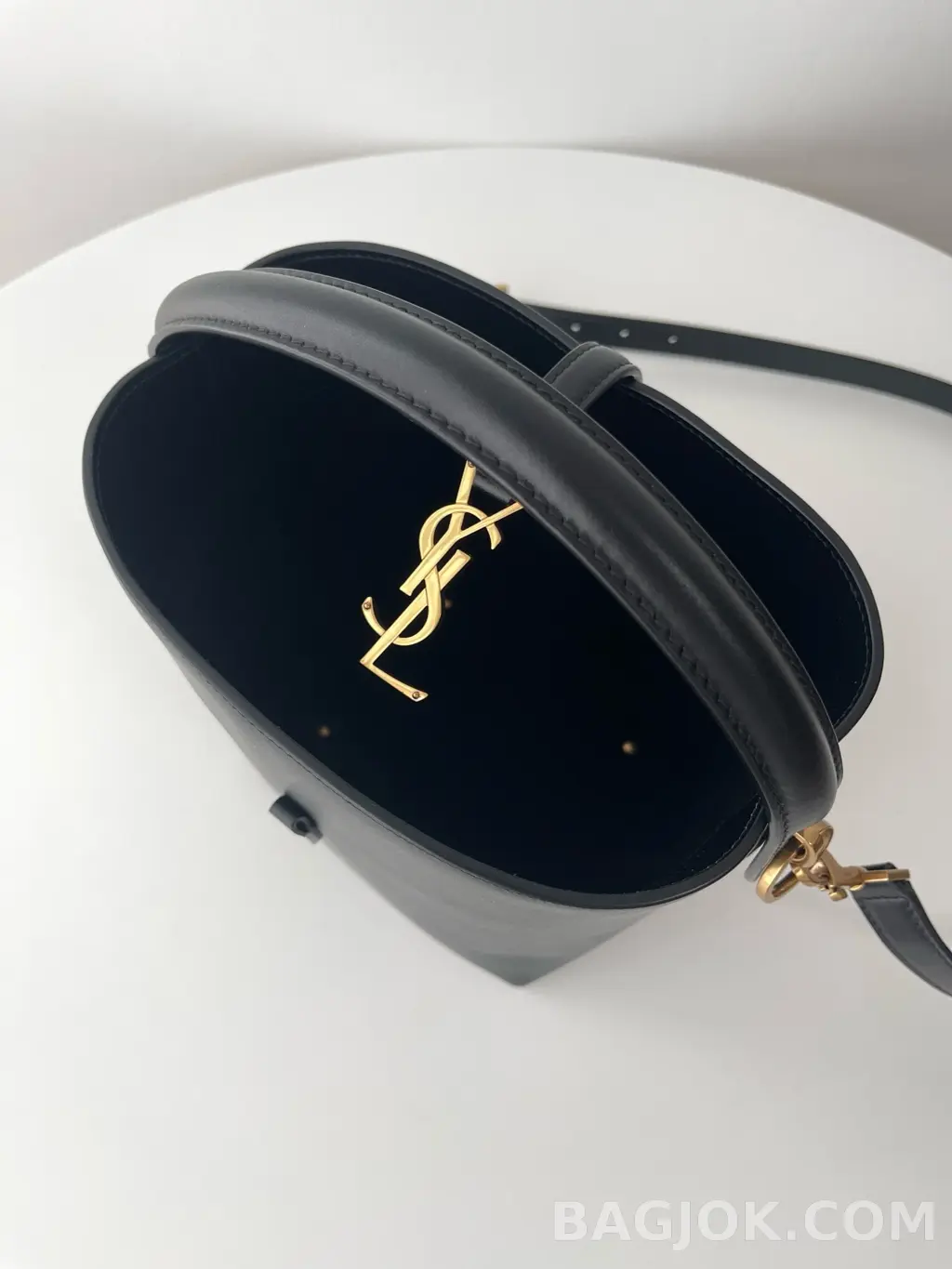 생로랑 Saint Laurent LE 37 버킷백 스몰 상세 이미지