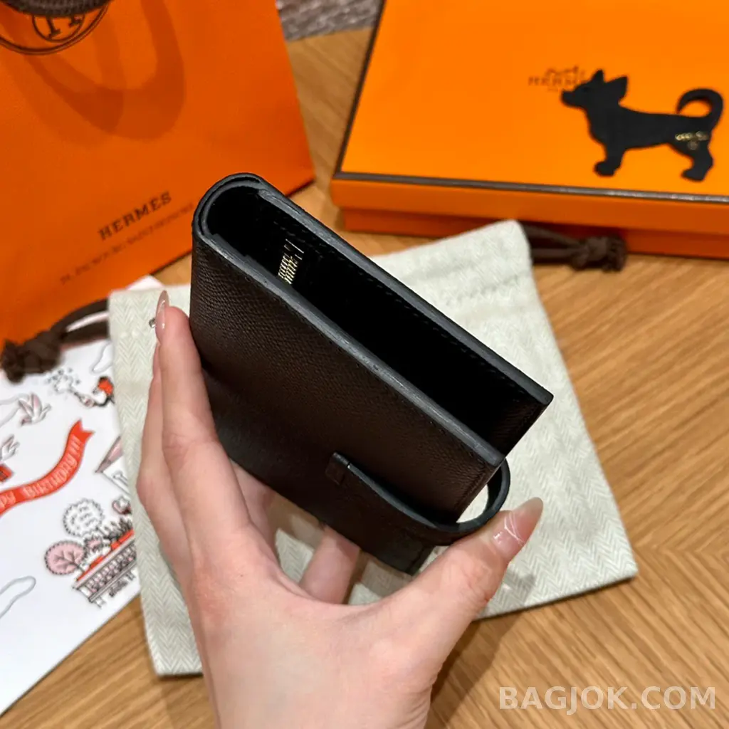 에르메스 Hermes 베안 컴팩트 지갑 앱송 금장 상세 이미지