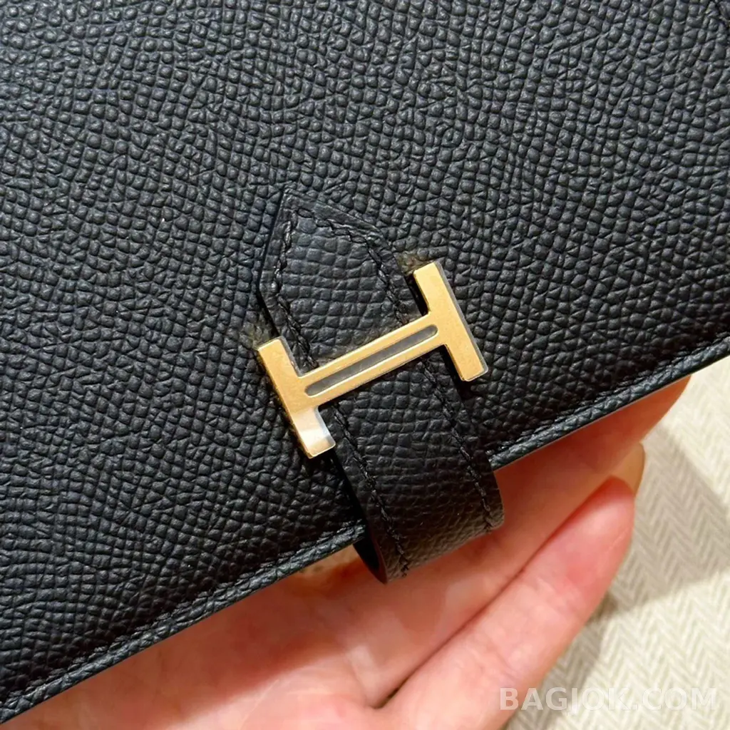 에르메스 Hermes 베안 컴팩트 지갑 앱송 금장 상세 이미지