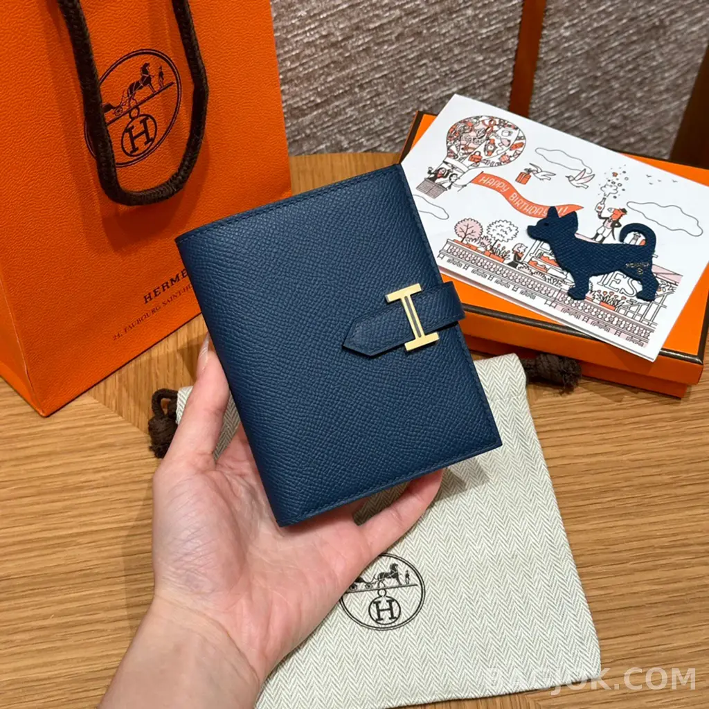 에르메스 Hermes 베안 컴팩트 지갑 앱송 금장 상세 이미지