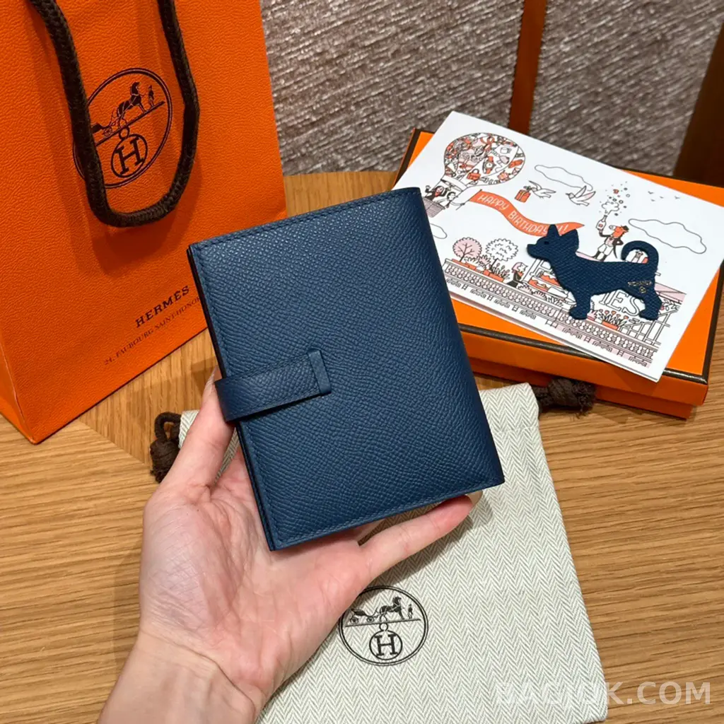 에르메스 Hermes 베안 컴팩트 지갑 앱송 금장 상세 이미지