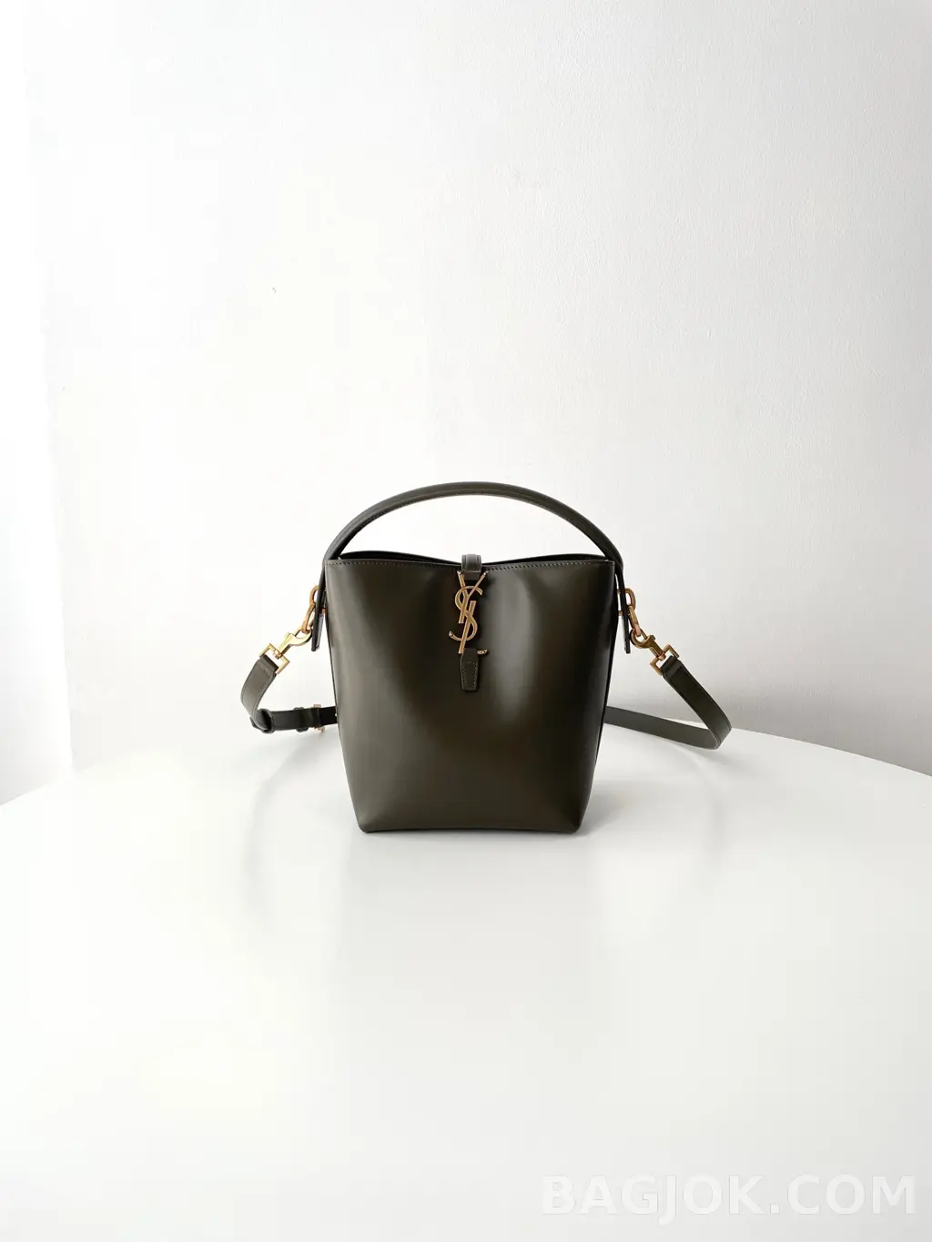 생로랑 Saint Laurent LE 37 버킷백 스몰 상세 이미지