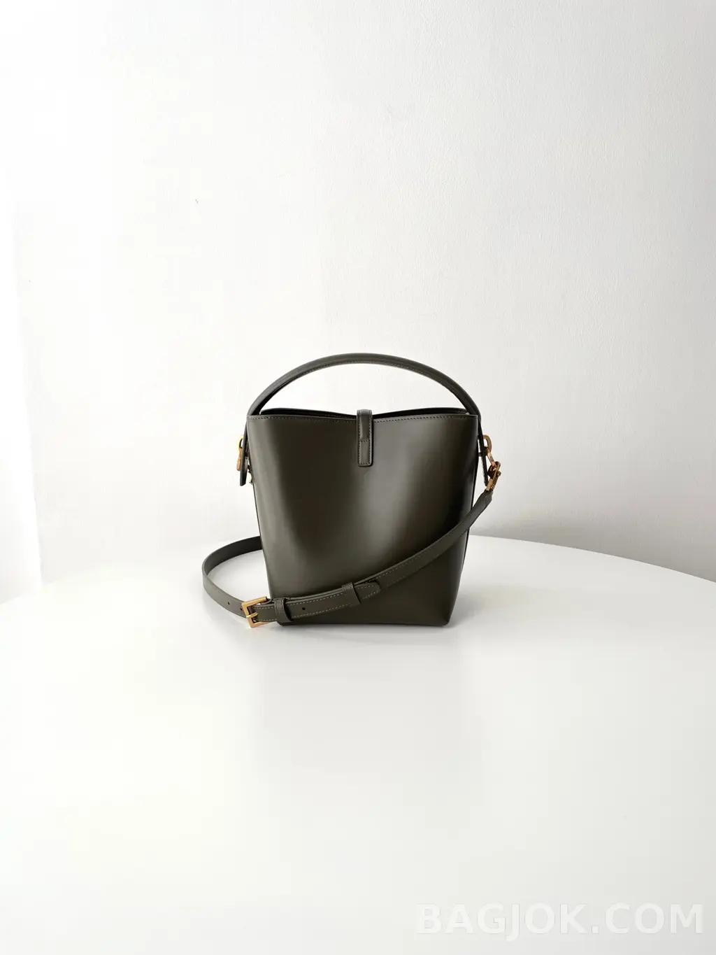 생로랑 Saint Laurent LE 37 버킷백 스몰 상세 이미지