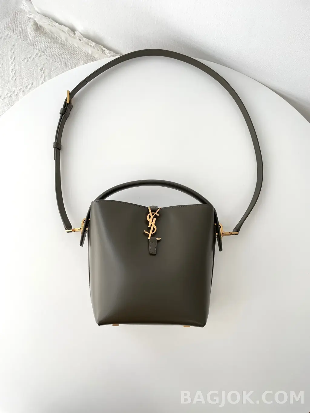 생로랑 Saint Laurent LE 37 버킷백 스몰 상세 이미지