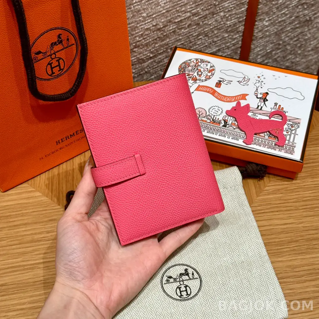 에르메스 Hermes 베안 컴팩트 지갑 앱송 금장 상세 이미지