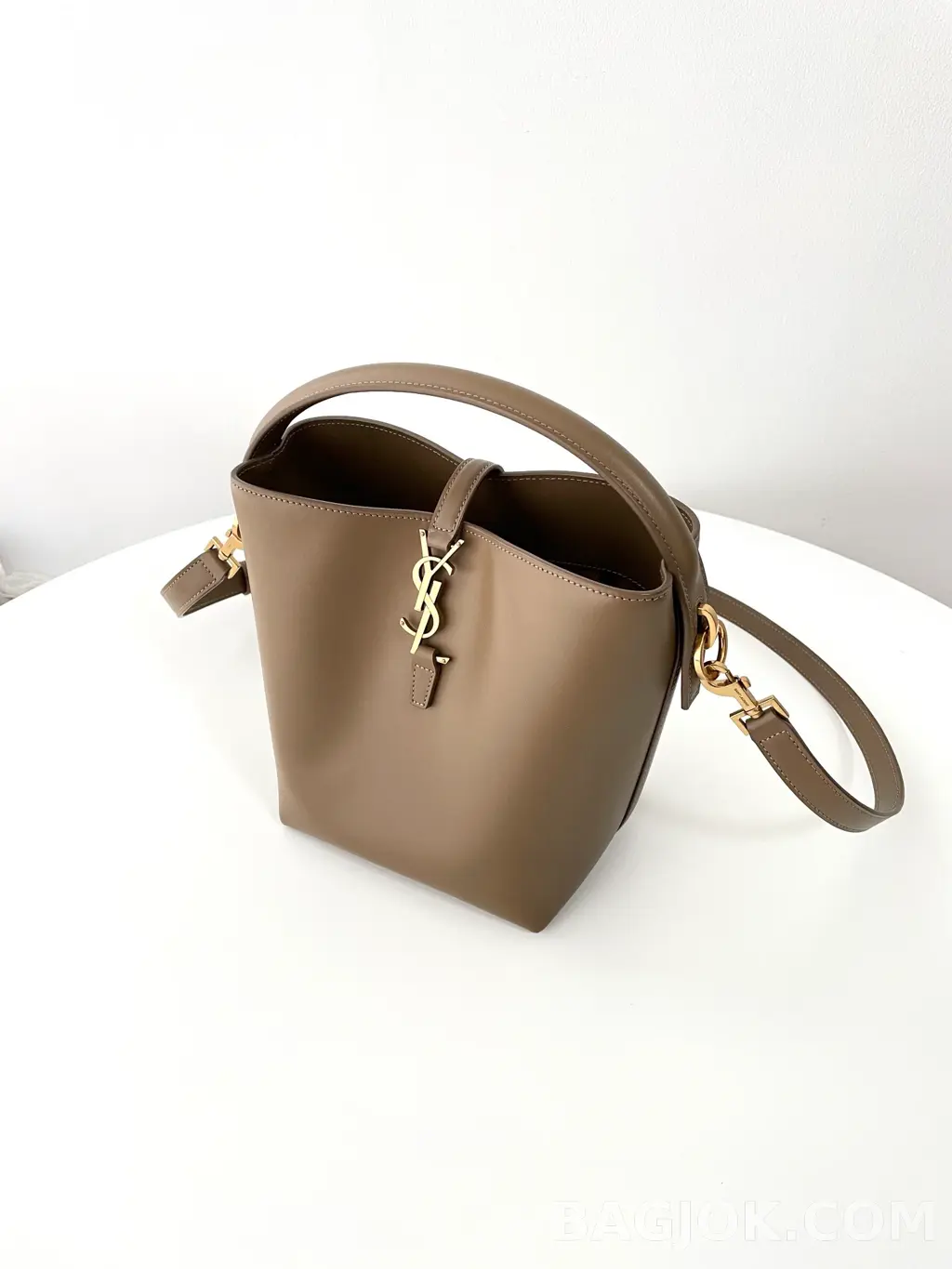 생로랑 Saint Laurent LE 37 버킷백 스몰 상세 이미지