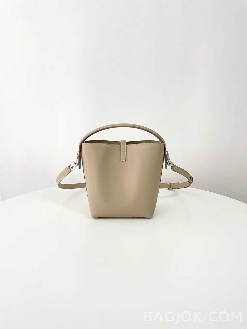 생로랑 Saint Laurent LE 37 버킷백 스몰 상세 이미지