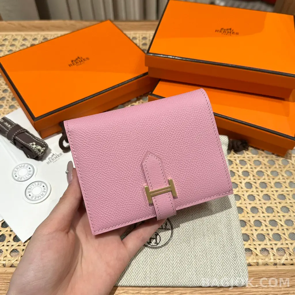 에르메스 Hermes 베안 컴팩트 지갑 앱송 금장 상세 이미지