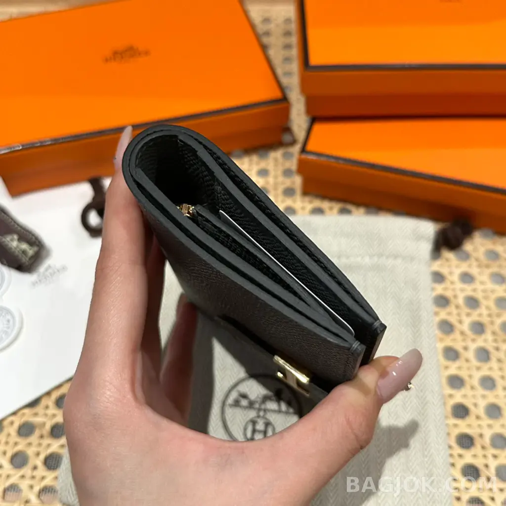 에르메스 Hermes 베안 컴팩트 지갑 앱송 금장 상세 이미지