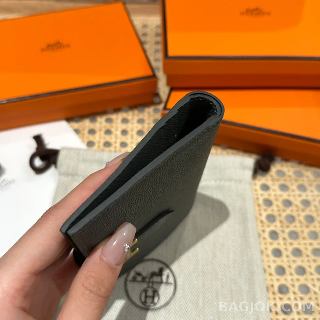 에르메스 Hermes 베안 컴팩트 지갑 앱송 금장 상세 이미지