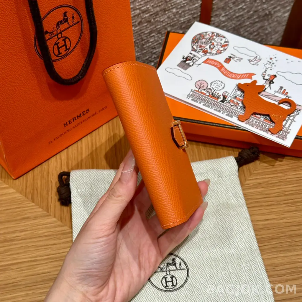 에르메스 Hermes 베안 컴팩트 지갑 앱송 금장 상세 이미지