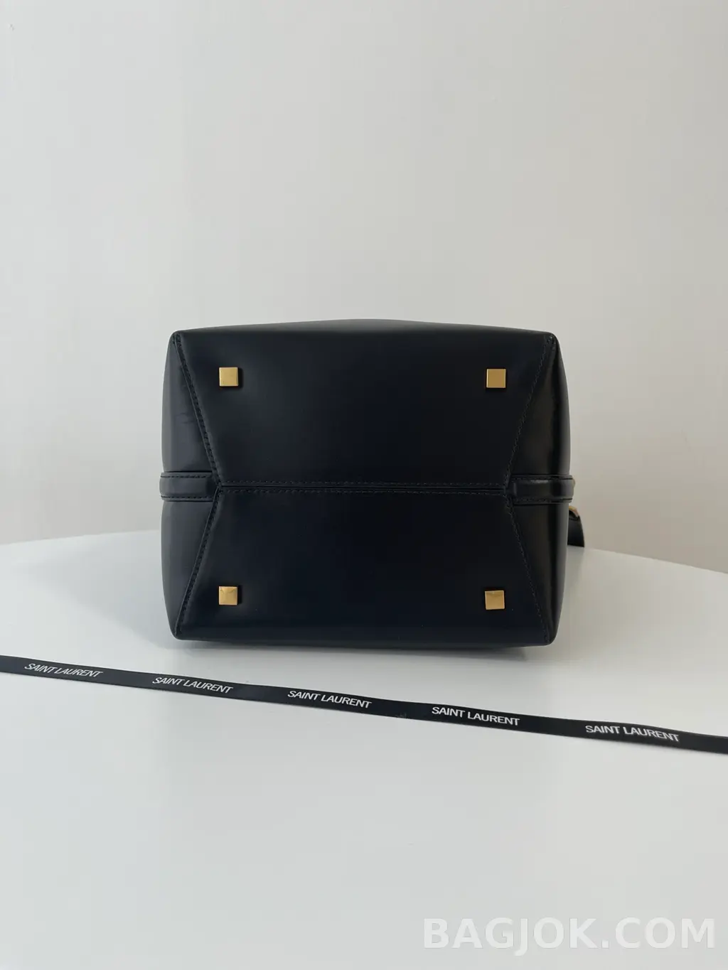 생로랑 Saint Laurent LE 37 버킷백 미디움 상세 이미지