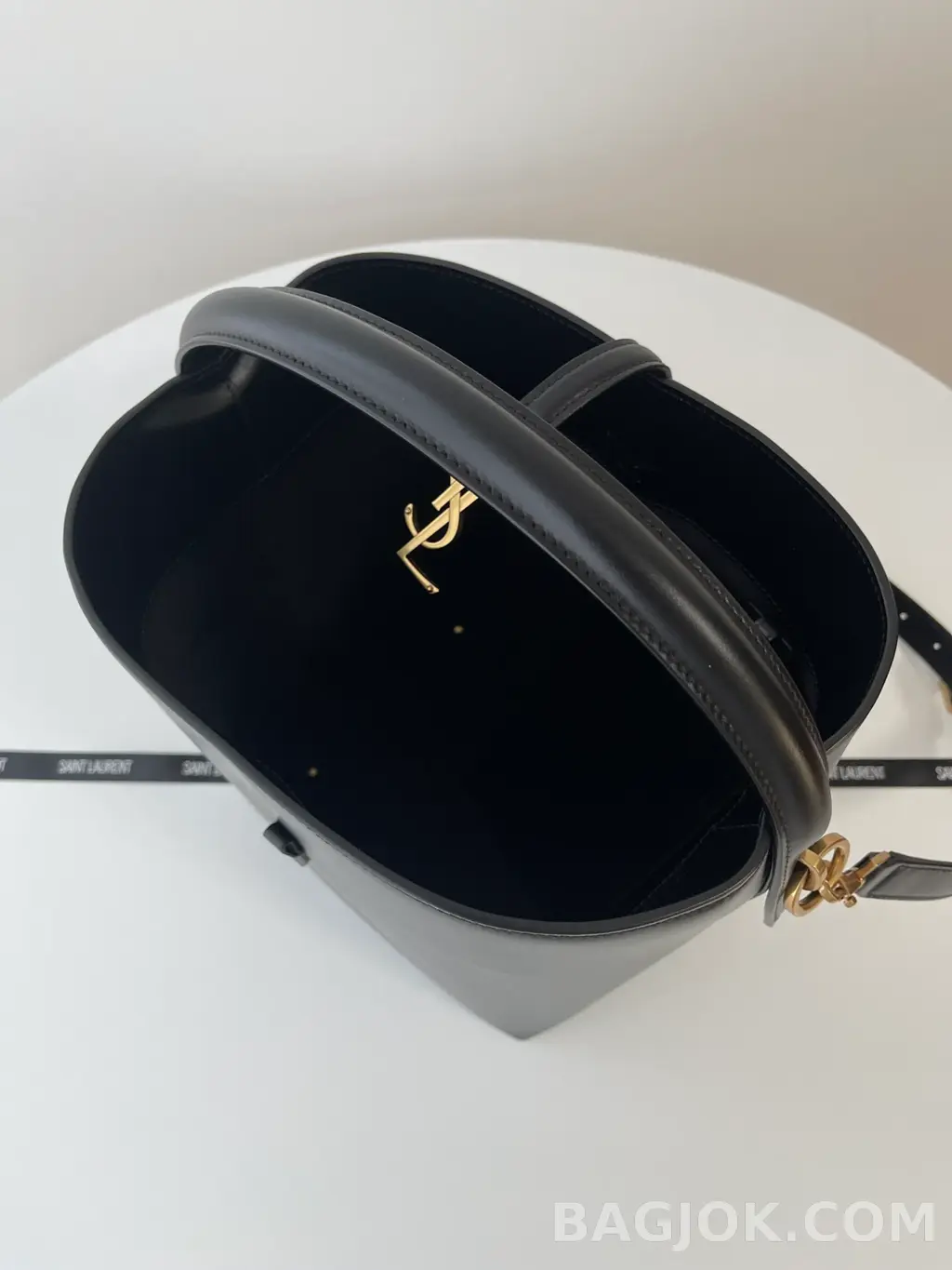 생로랑 Saint Laurent LE 37 버킷백 미디움 상세 이미지