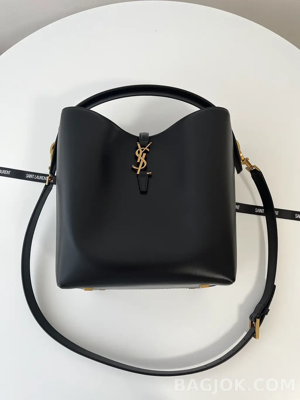 생로랑 Saint Laurent LE 37 버킷백 미디움 상세 이미지