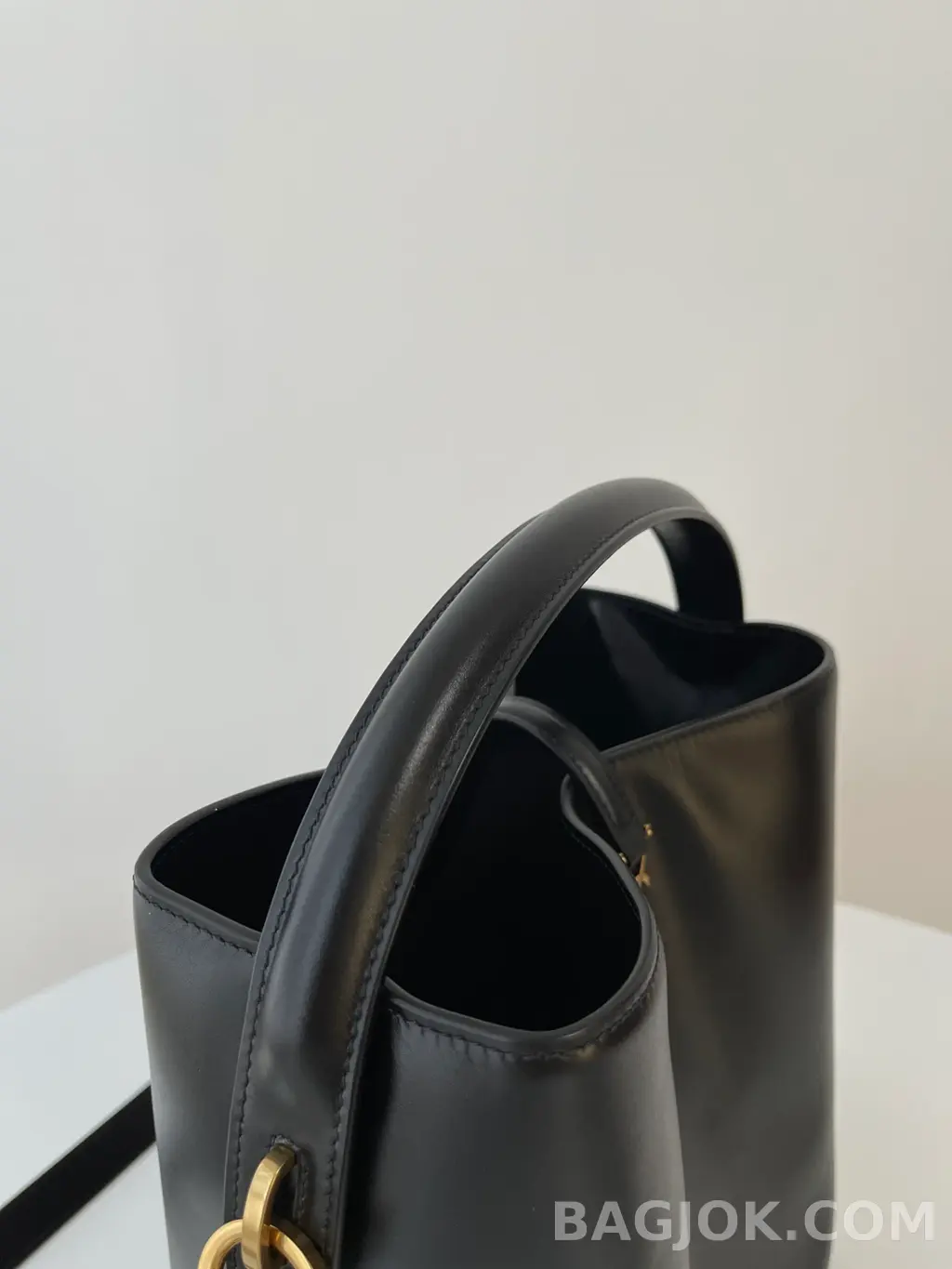 생로랑 Saint Laurent LE 37 버킷백 미디움 상세 이미지