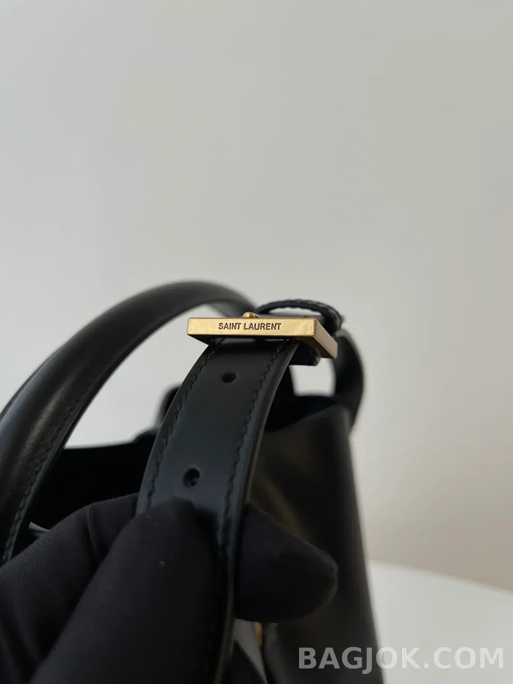 생로랑 Saint Laurent LE 37 버킷백 미디움 상세 이미지