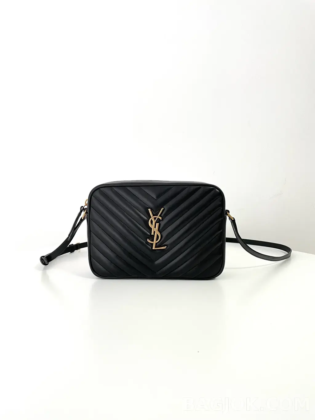 생로랑 Saint Laurent 루 카메라 백 퀼티드 레더 상세 이미지