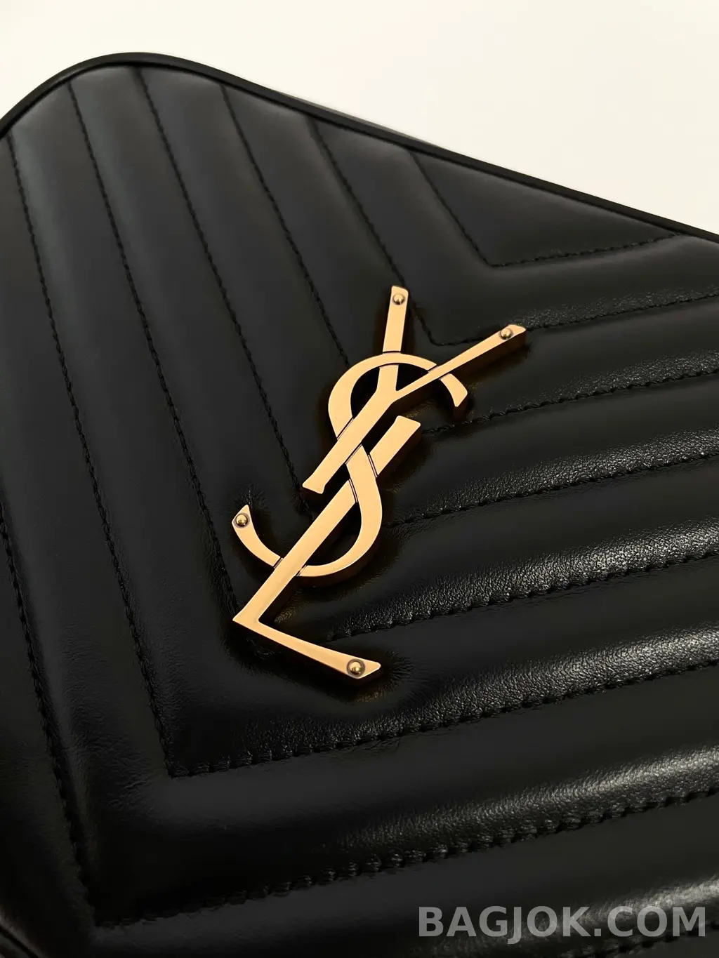 생로랑 Saint Laurent 루 카메라 백 퀼티드 레더 상세 이미지