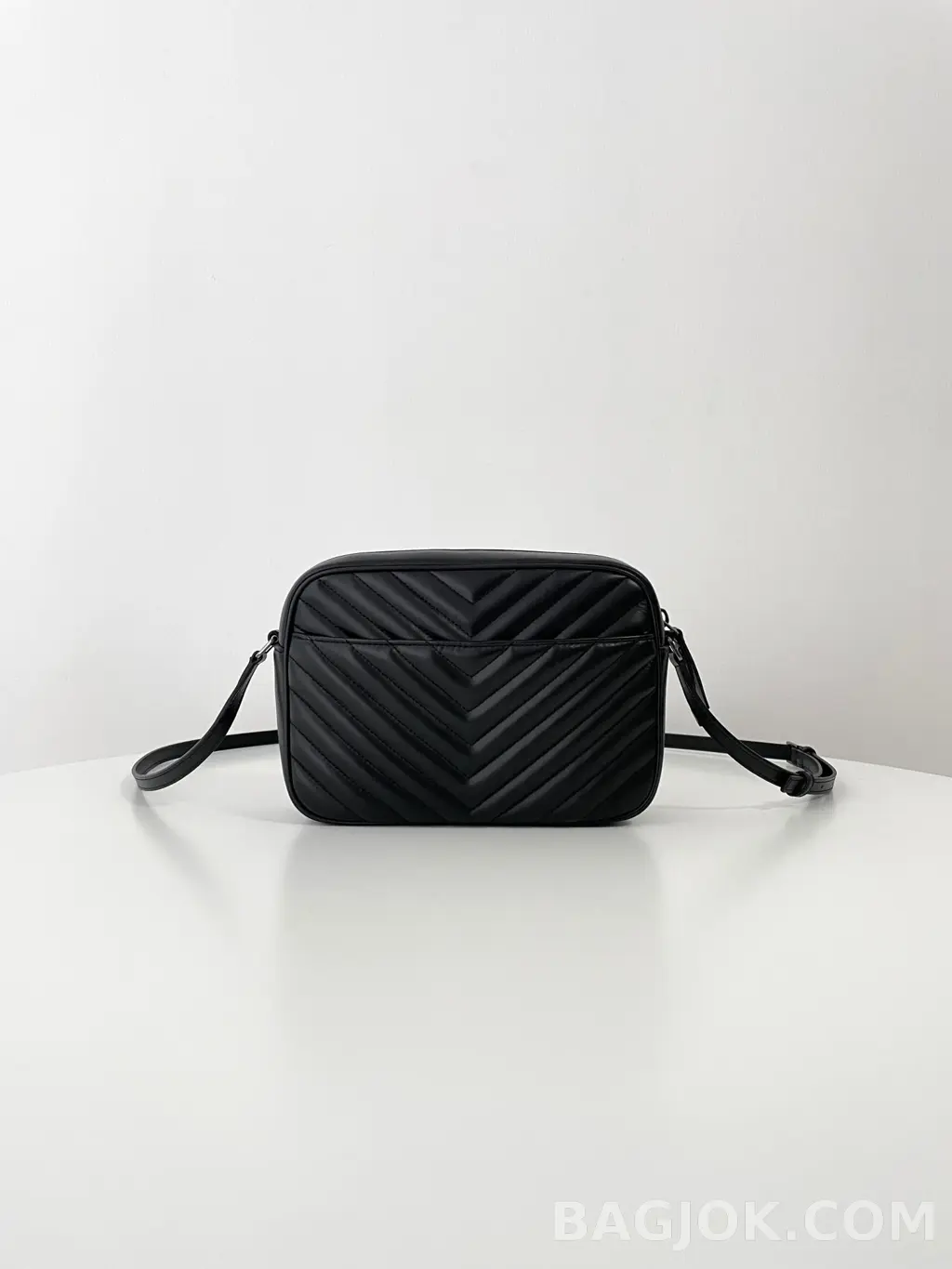생로랑 Saint Laurent 루 카메라 백 퀼티드 레더 상세 이미지