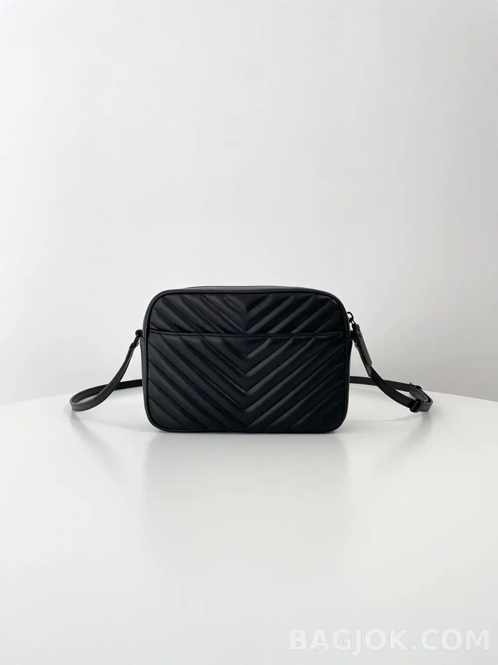 생로랑 Saint Laurent 루 카메라 백 퀼티드 레더 상세 이미지
