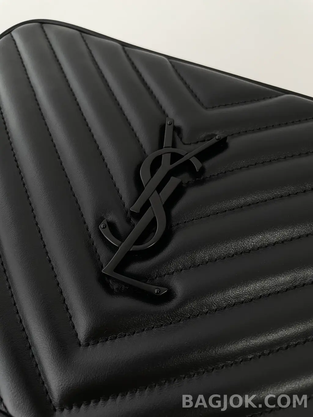 생로랑 Saint Laurent 루 카메라 백 퀼티드 레더 상세 이미지