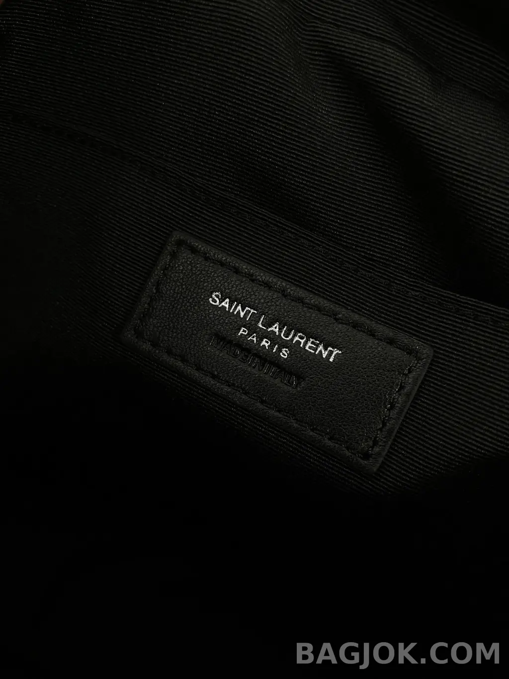 생로랑 Saint Laurent 루 카메라 백 퀼티드 레더 상세 이미지