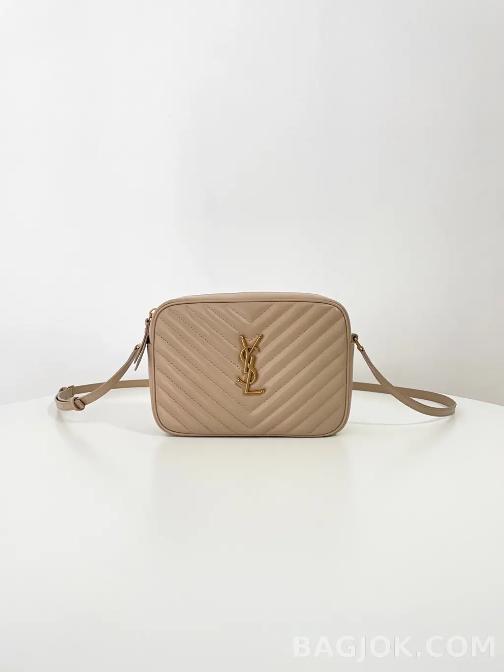 생로랑 Saint Laurent 루 카메라 백 퀼티드 레더 상세 이미지