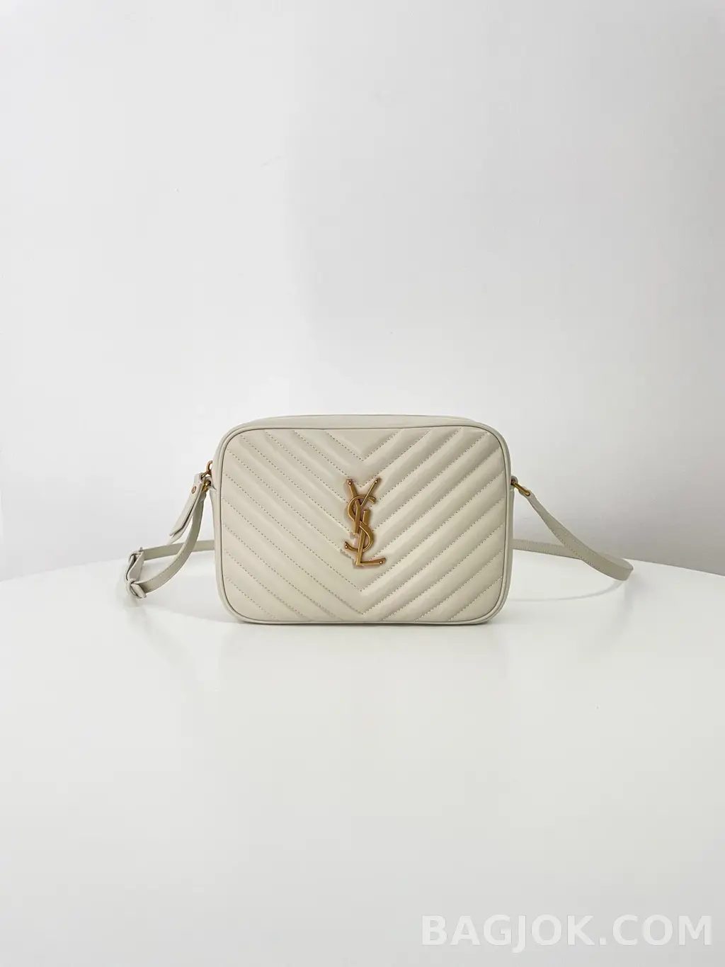 생로랑 Saint Laurent 루 카메라 백 퀼티드 레더 상세 이미지